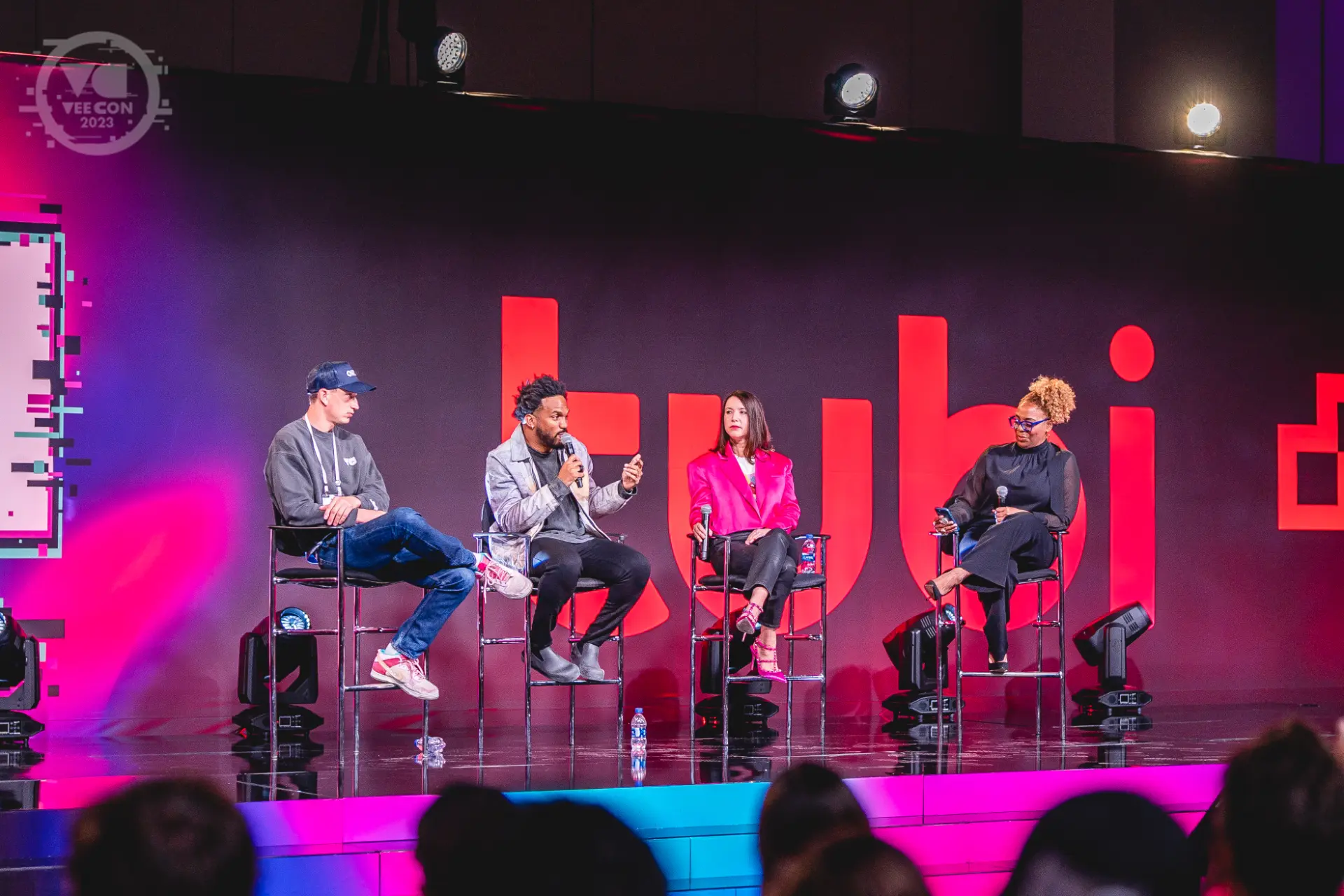 Panel moderation, VeeCon